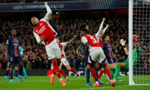 Arsenal hạ PSG để thắng trận đầu tại Champions League