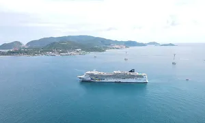 Nhiều tàu biển với hàng chục nghìn khách hủy đến Nha Trang